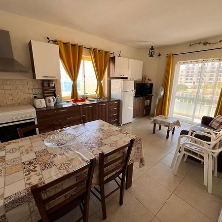 Fiesta Apartment Seaview Mellieħa Kültér fotó